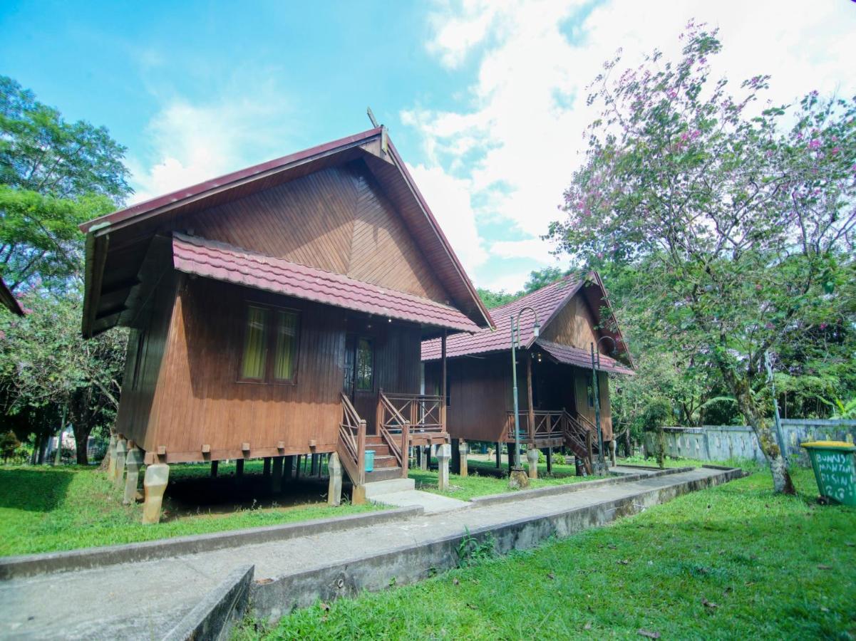 Oyo 3475 Villa Ex Mtq Pagaralam Exterior photo